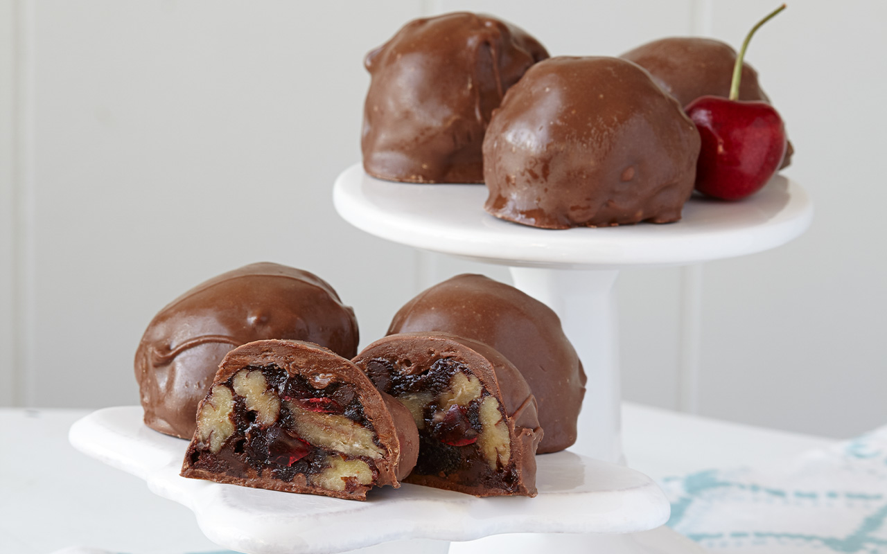 Chocolate Covered Cherry Fudge Petites